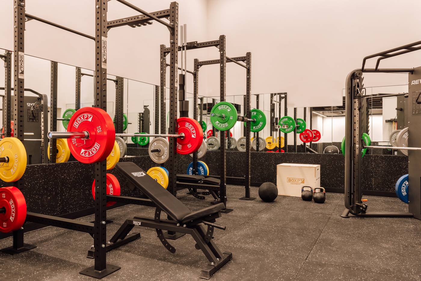 Locke-De-Santa-Joana-Sports-and-Entertainment-74