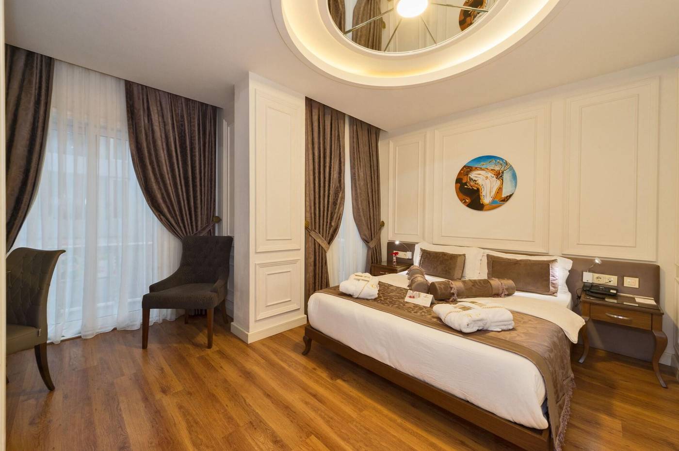 Darkmen-Hotel-General-view-6