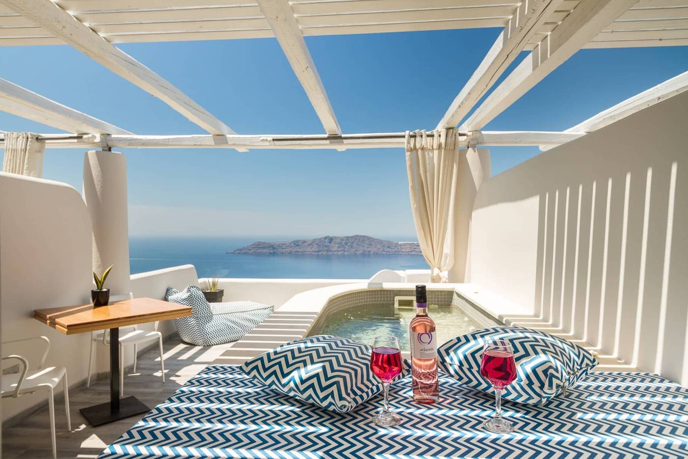 Galaxy-Suites-Room-52