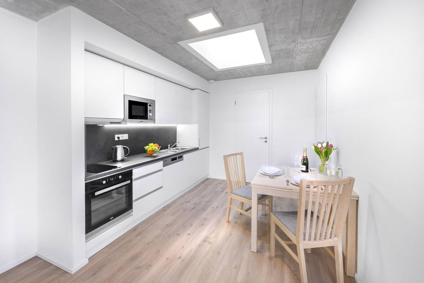 Downtown-Suites-Belohorska-Room-33