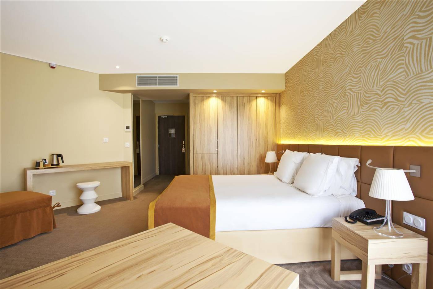 Golden Tulip Avignon Le Paradou-France-MONTFAVET-Room-4