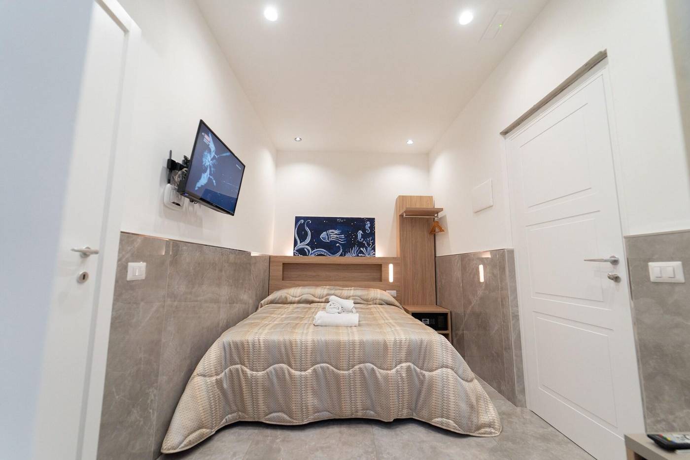 H. G. Boutique Toledo  Napoli Centro - Italy - NAPLES - Room - 2