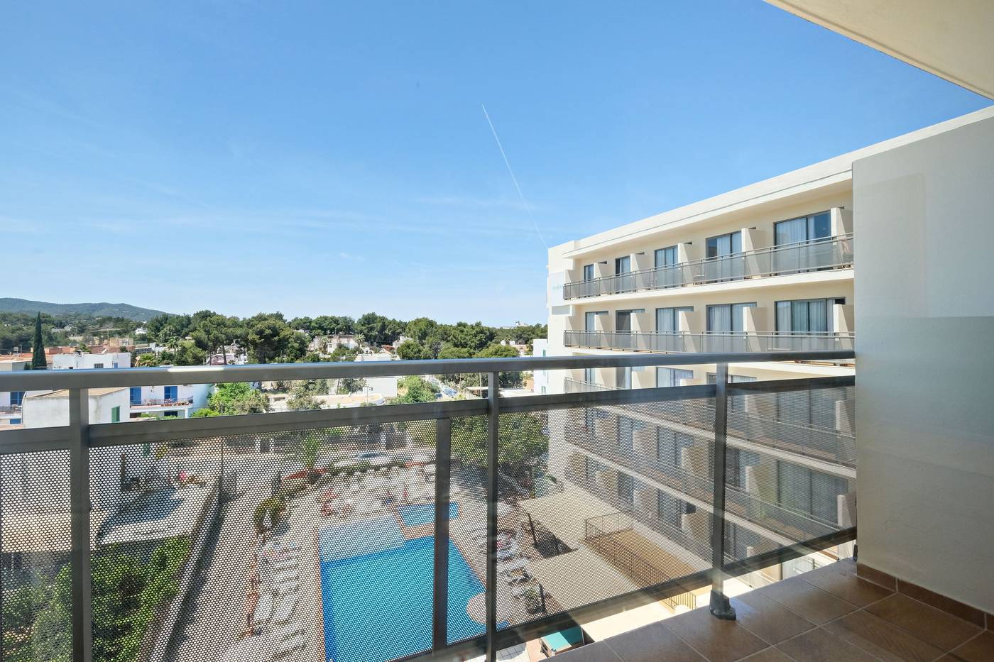 AzuLine-Hotel-S-Anfora---Fleming---Adults-Only-Room-5