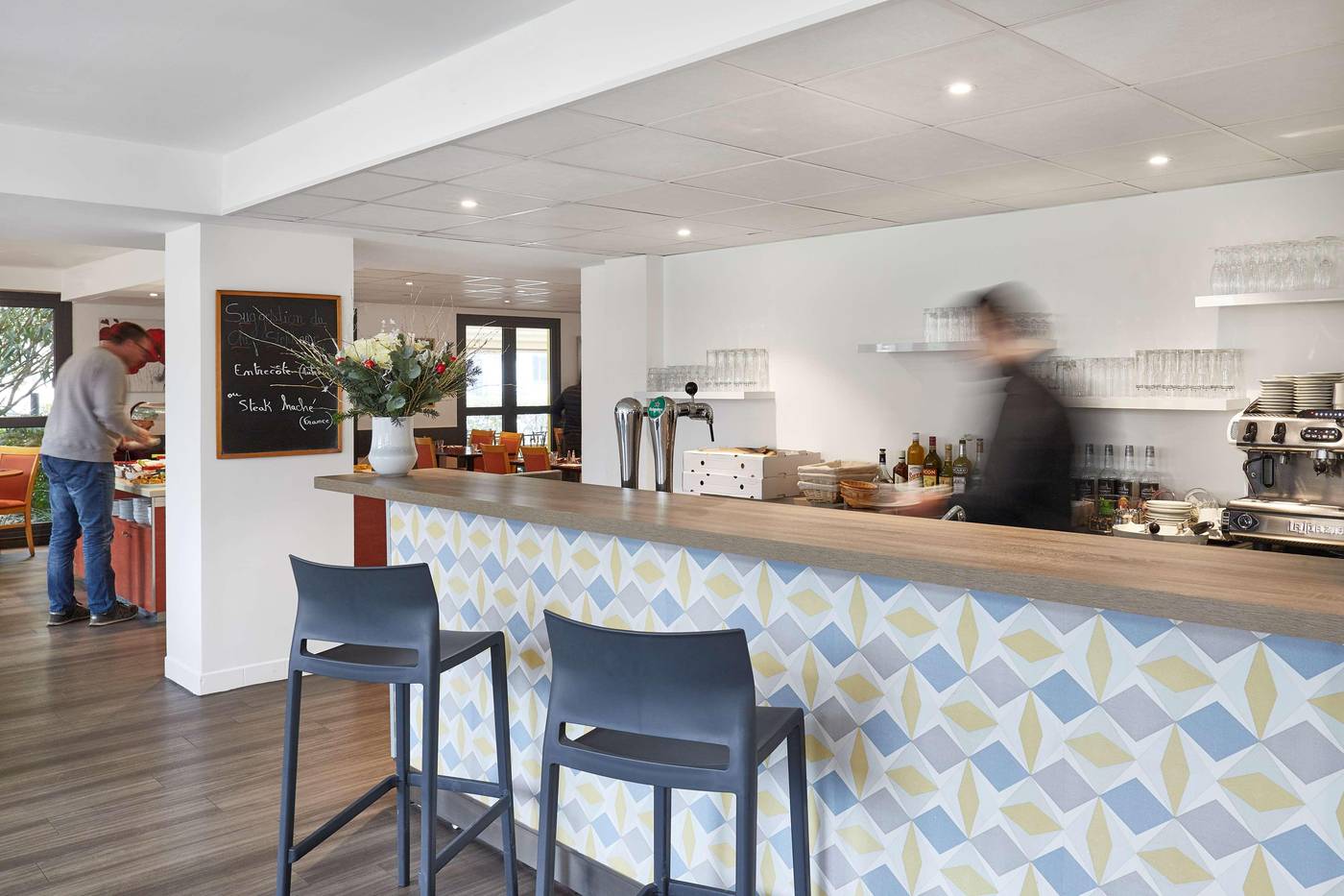 Kyriad-Nice-Ouest-Stade-Saint-Isidore-Restaurant-24