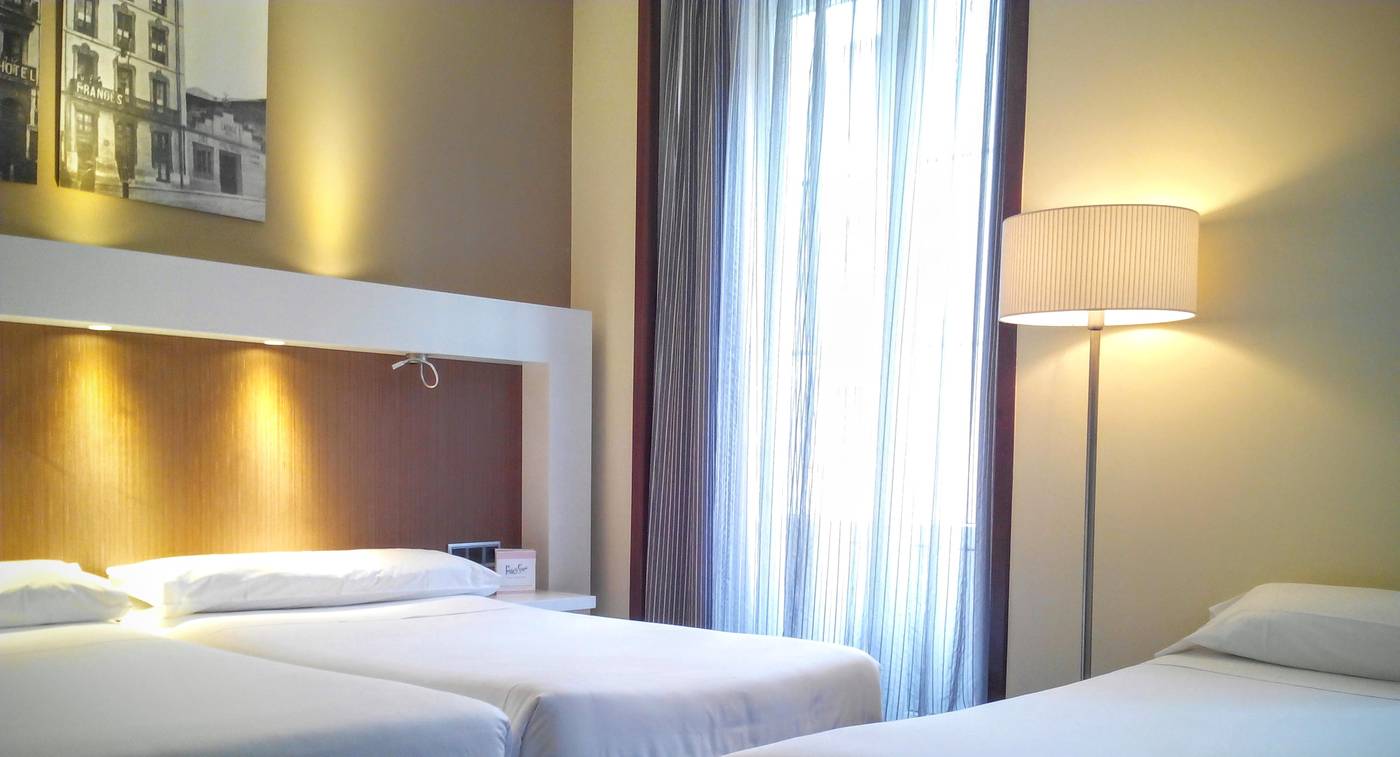 Gran Hotel España-Spain-OVIEDO-Room-9