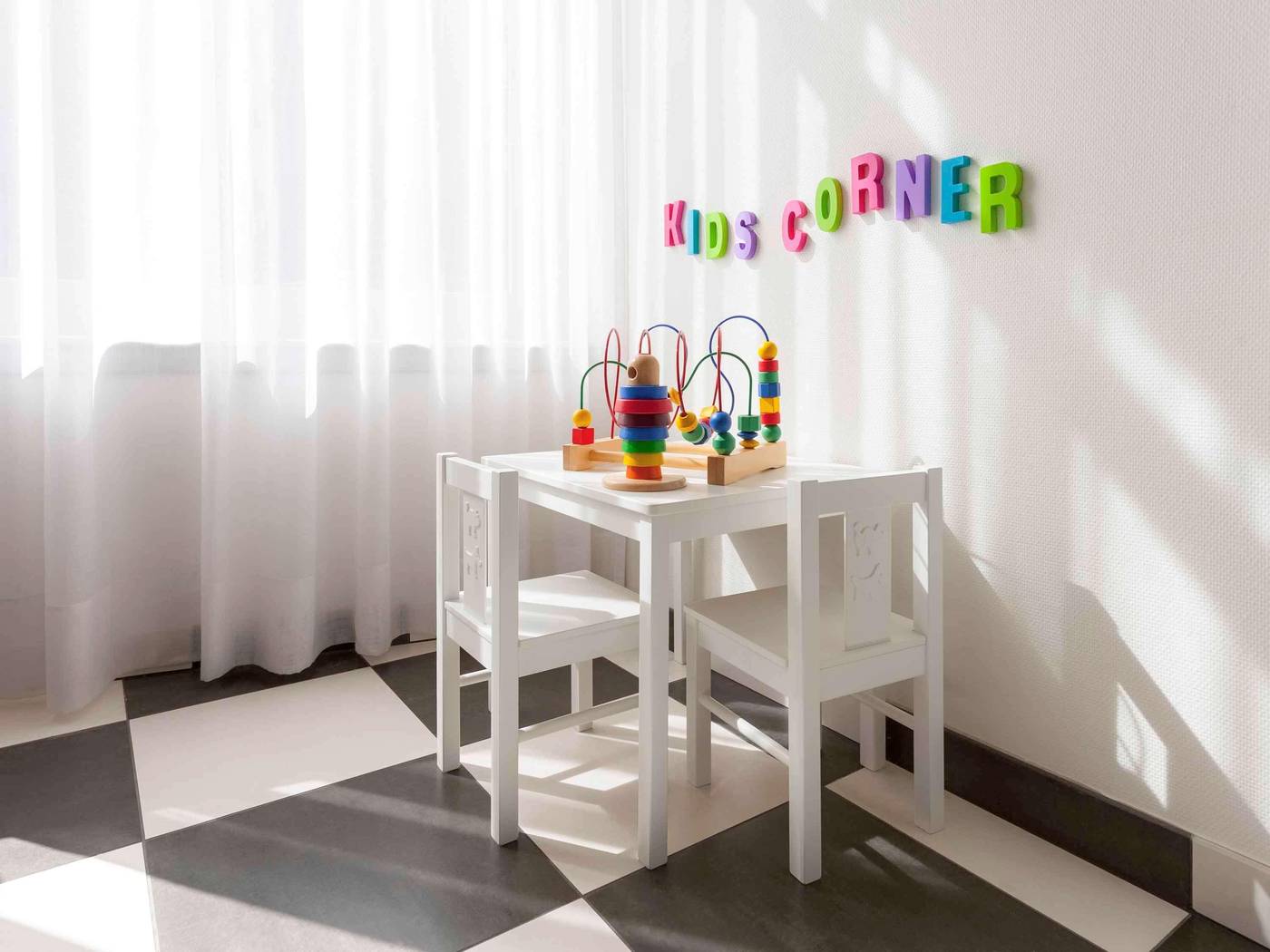 ibis-Styles-Amsterdam-Central-Station-Sports-and-Entertainment-52