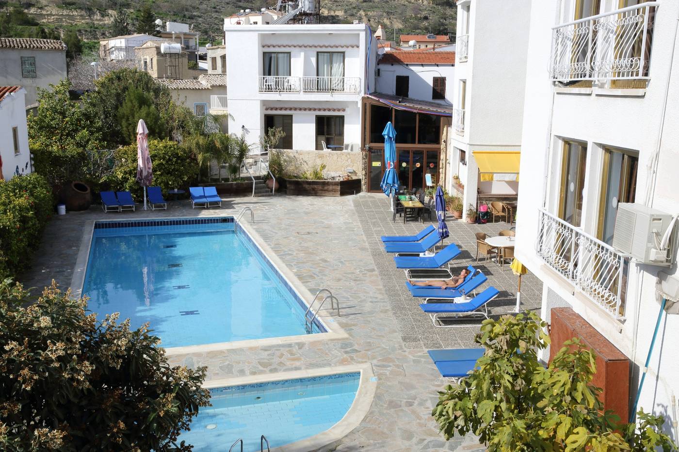 Antonis-G-Hotel-Pool-2