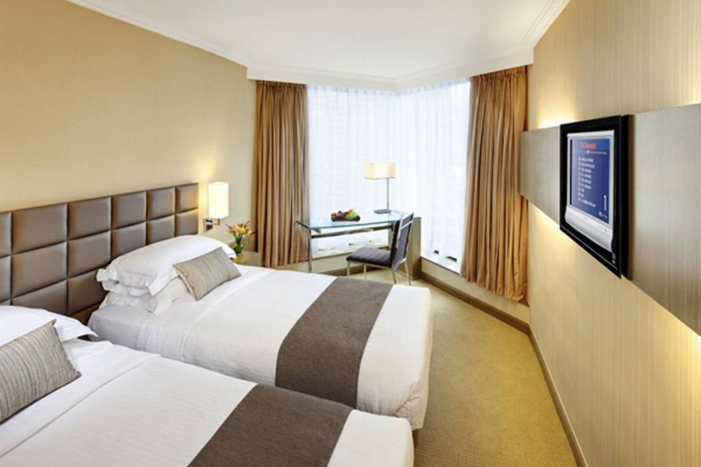 The-Kowloon-Hotel-Room-11