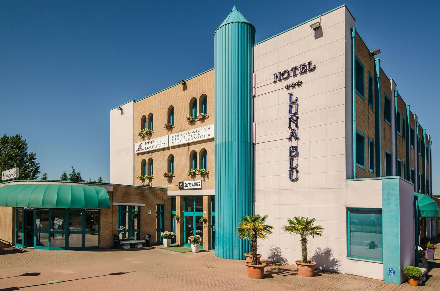 Hotel Luna Blu - Italy - Cento - General view - 1