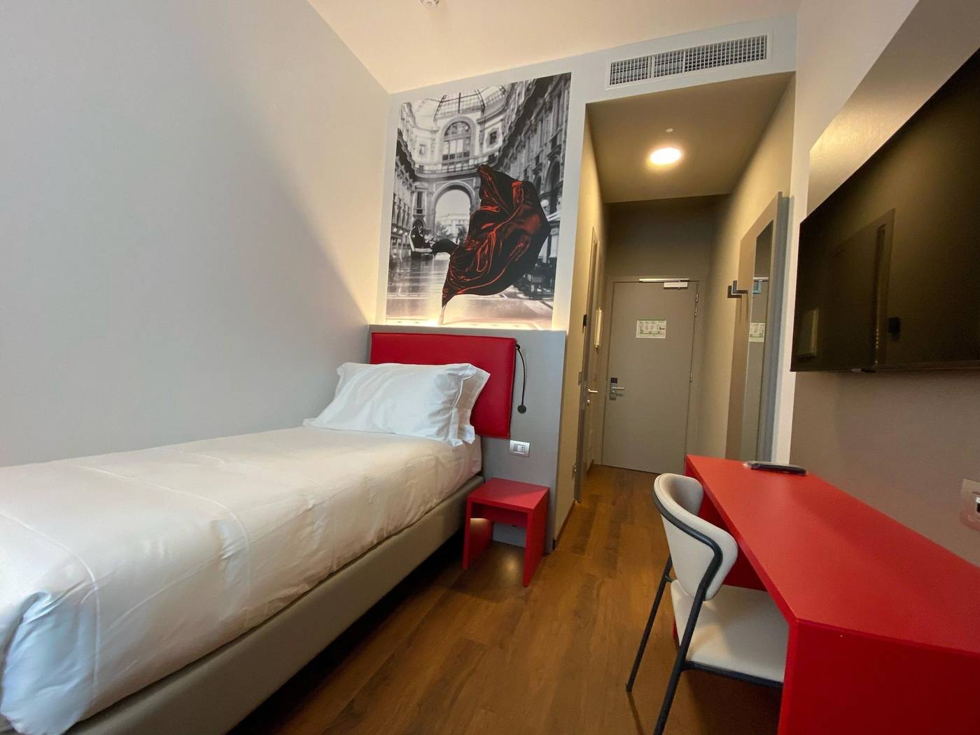 Amedia-Hotel-Mailand-a-Trademark-by-Wyndham-Room-27