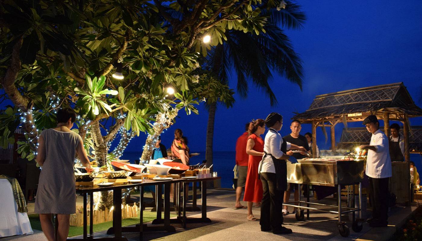 Novotel-Samui-Resort-Chaweng-Bar-12