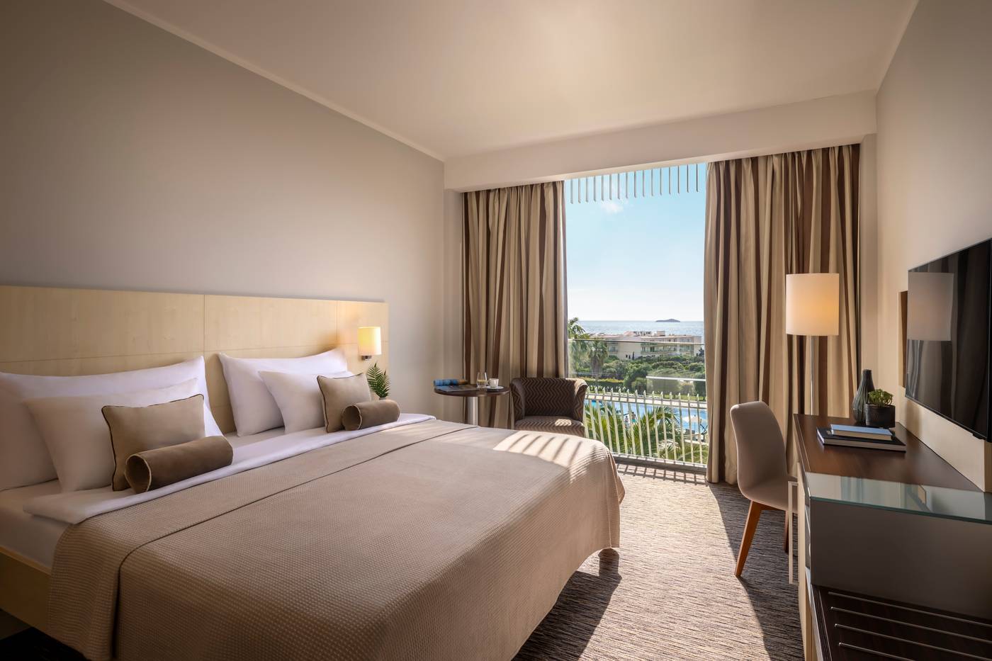 Valamar-Lacroma-Dubrovnik-Hotel-Room-17