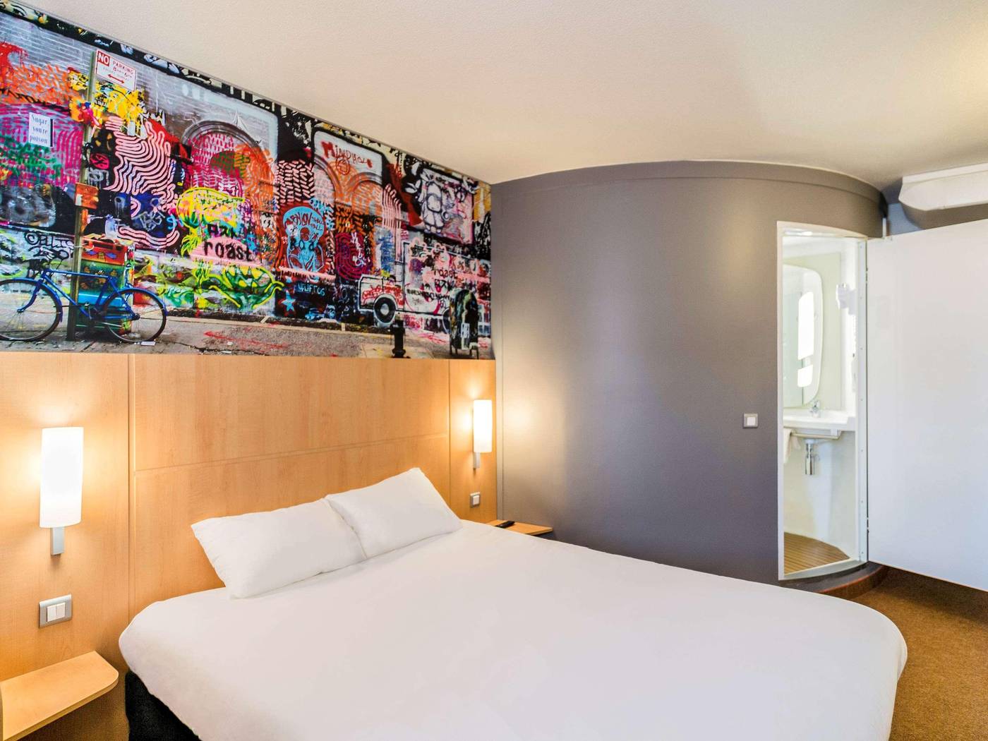 Ibis-Marne-la-Vallee-Val-d-Europe-Room-42