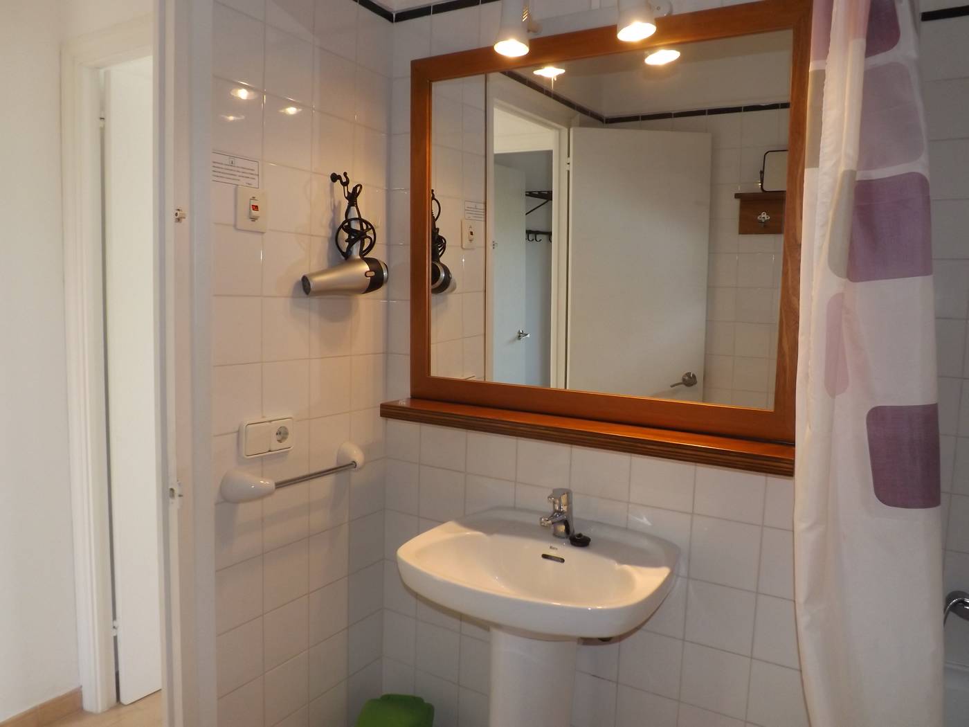 Nure-Mar-y-Mar-Room-34