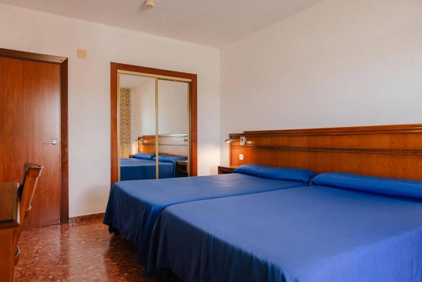 Port-Europa--Room-24