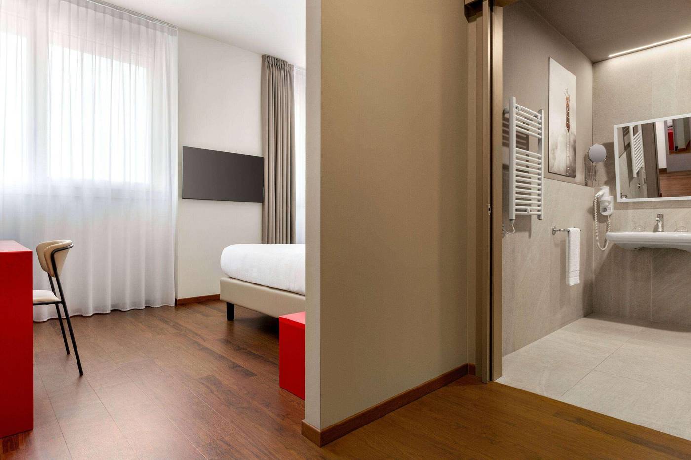 Amedia-Hotel-Mailand-a-Trademark-by-Wyndham-Room-32