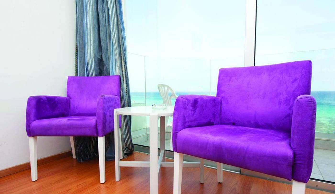 Silver-Sands-Beach-Hotel-Room-20