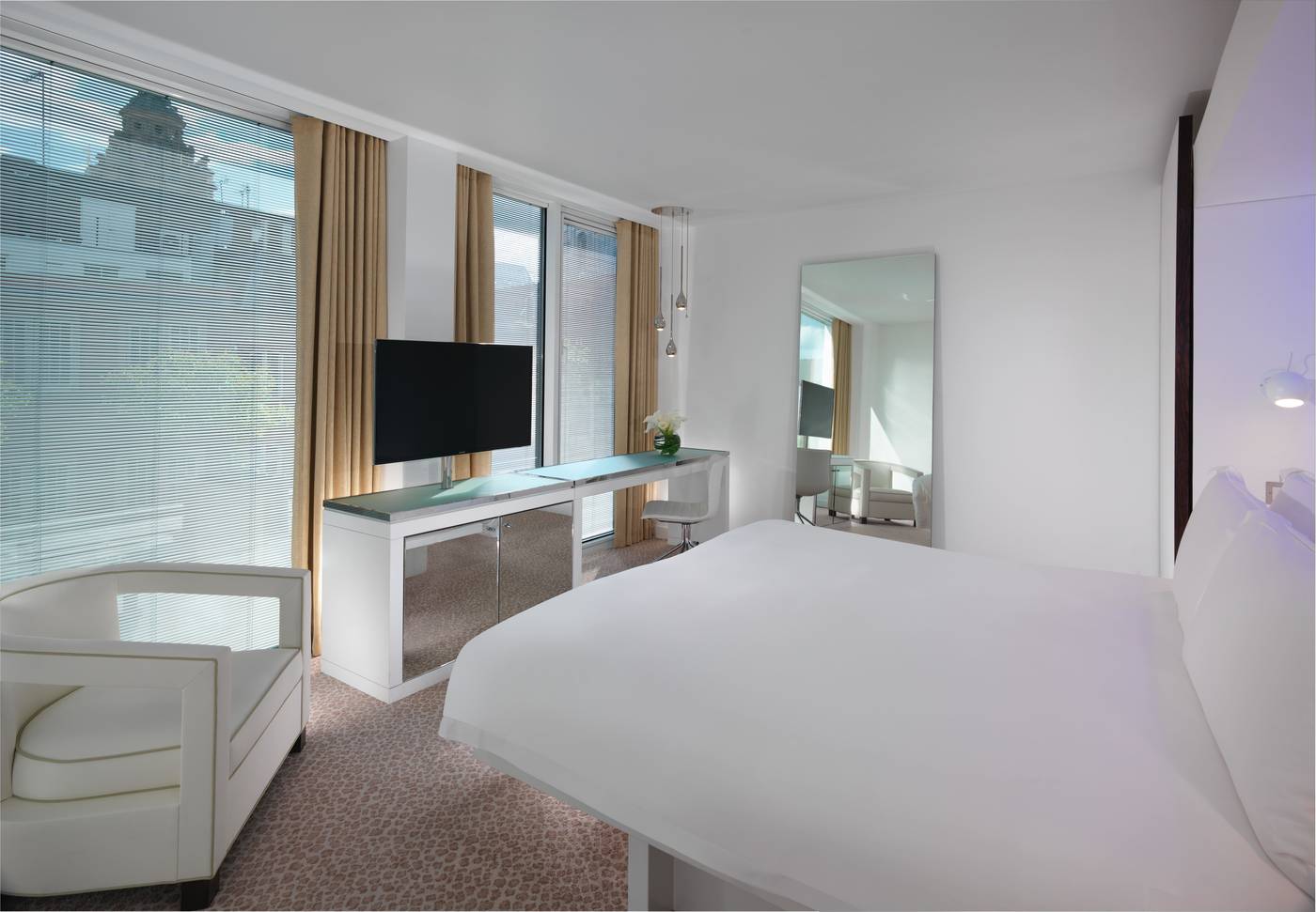 St Martins Lane - United Kingdom - LONDON - Room - 3