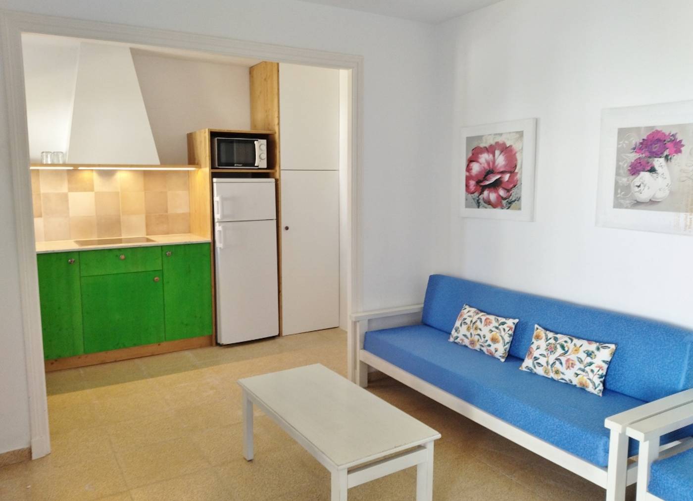 Nure-Cel-Blau-Room-40