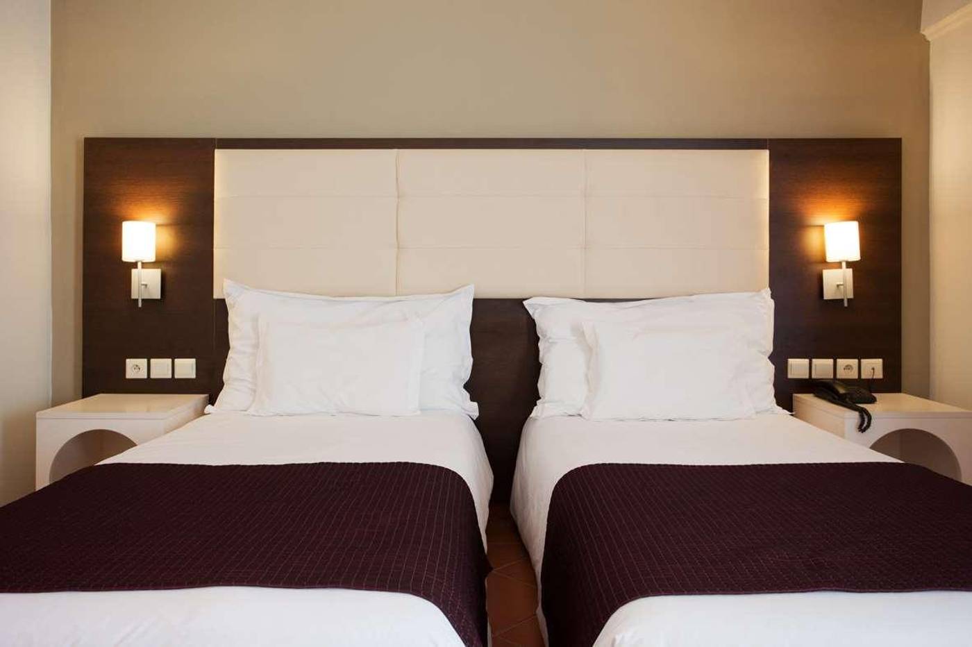 Kenzi-Europa-Room-20