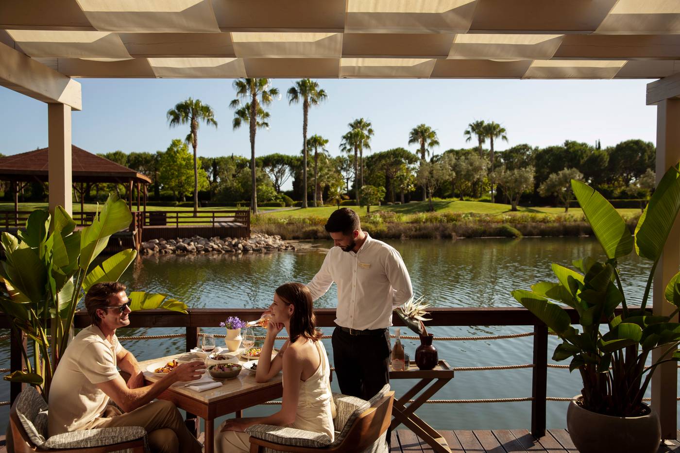 Domes-Lake-Algarve-Restaurant-16