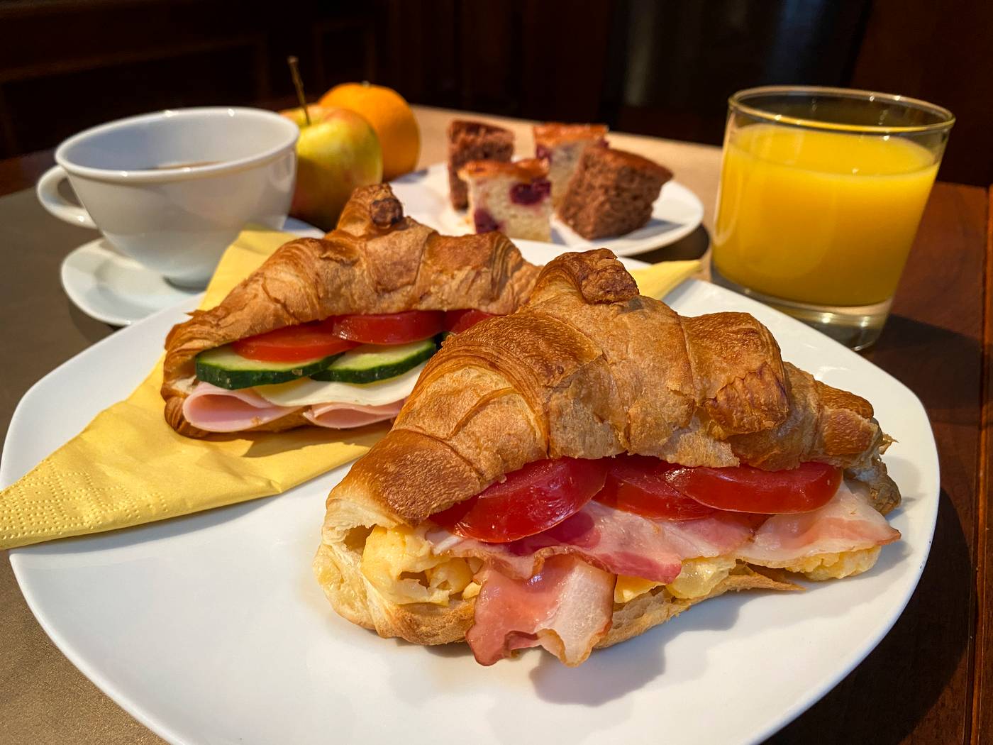 Gold-Hotel-Budapest-Restaurant-46