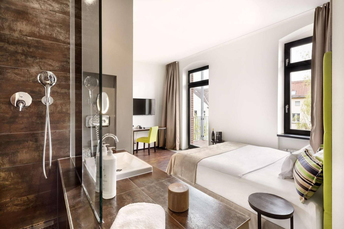 Lux-11-Berlin-Mitte-Room-24