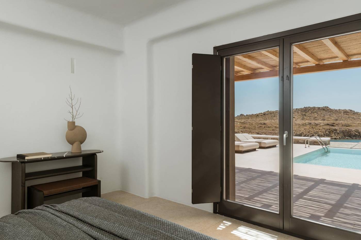 Casa-Del-Mar-Mykonos-Seaside-Resort-Room-26