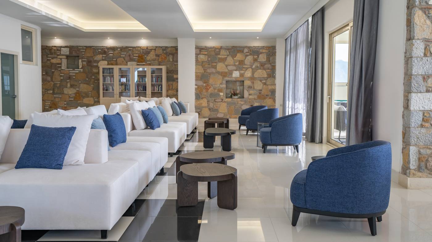 Grand-Blue-Beach-Hotel-Lobby-60