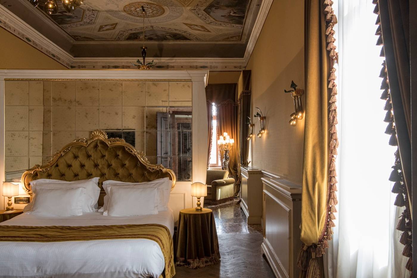 Nani-Mocenigo-Palace-Room-33