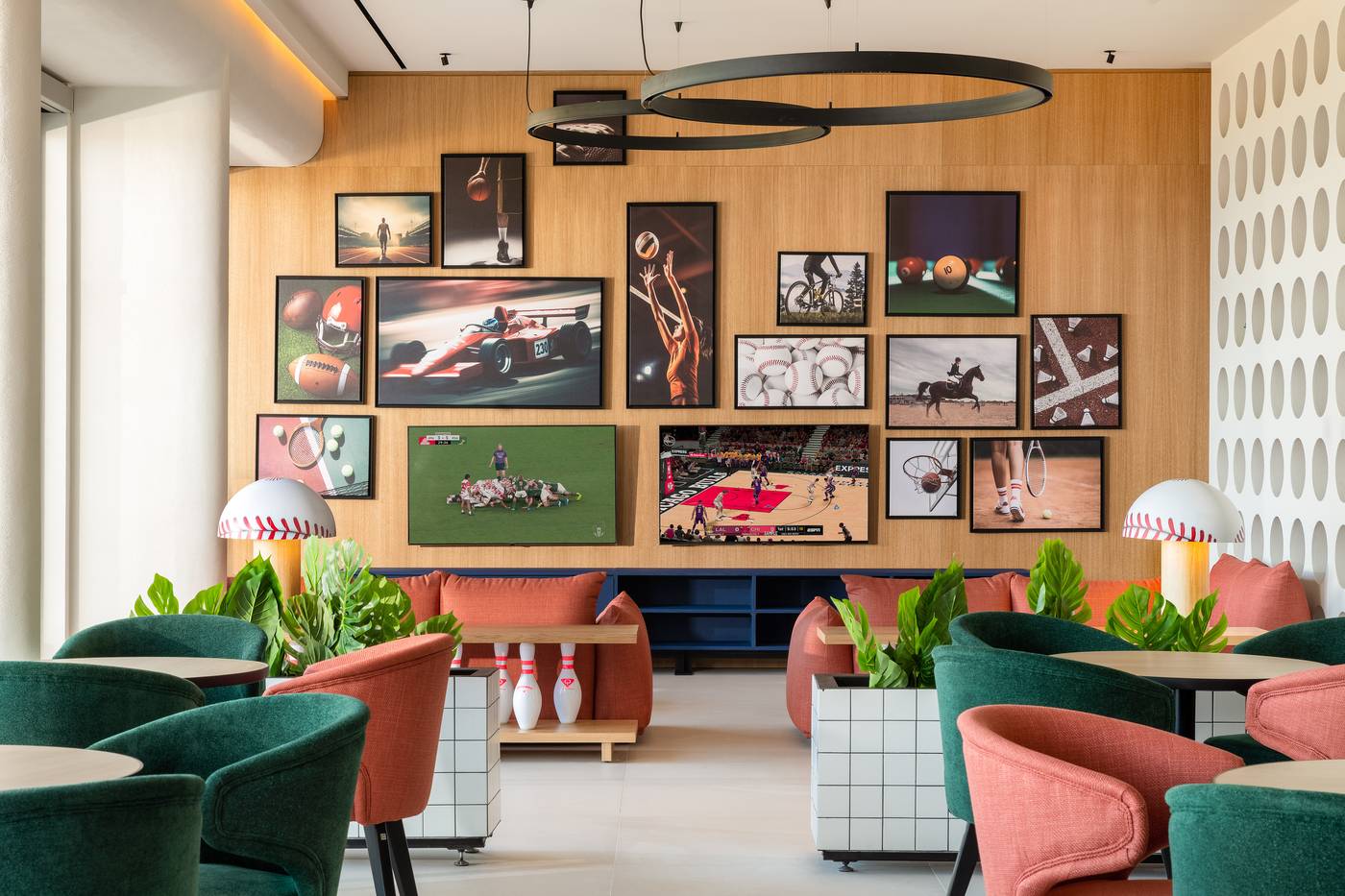 Kresten-Palace-Bar-45