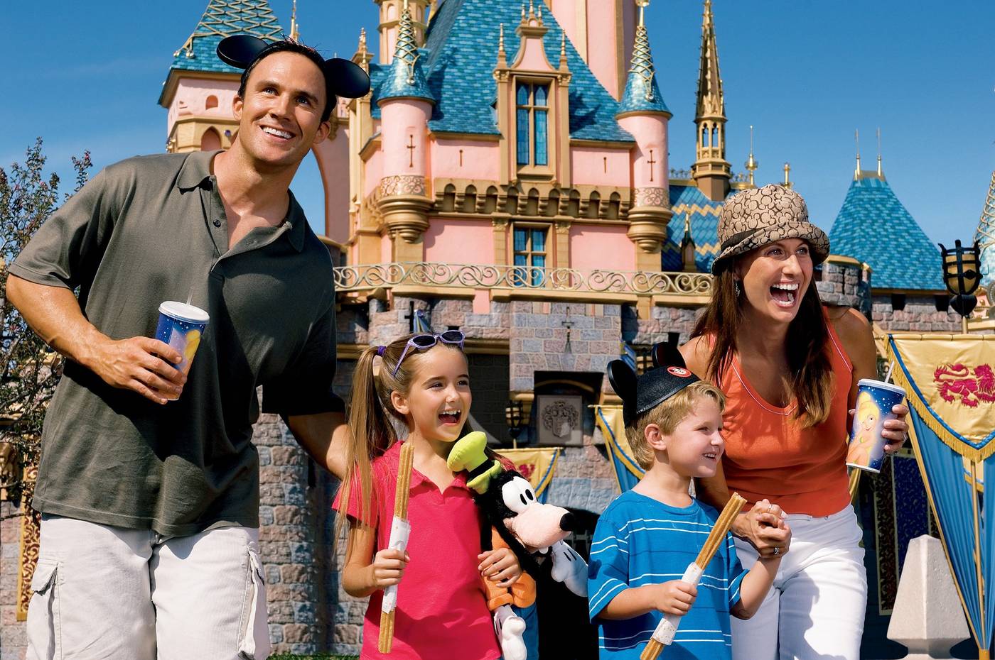 Anaheim-Portofino-Inn-Suites-Sports-and-Entertainment-20