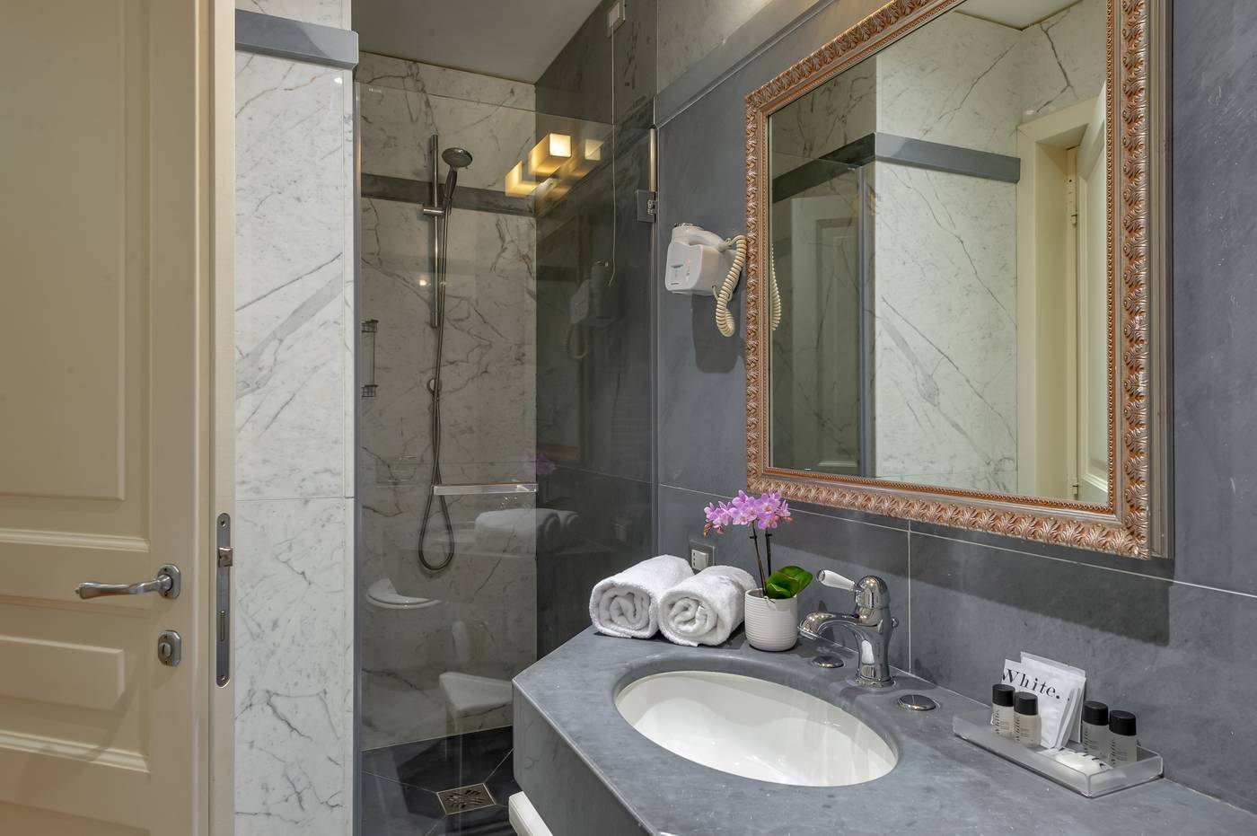 Hotel-Principe-Torlonia-Room-53