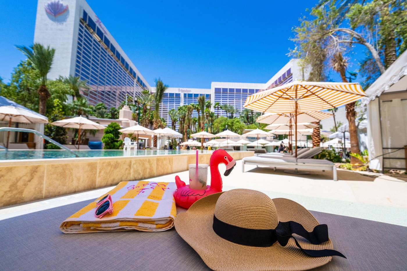 FLAMINGO-LAS-VEGAS-Pool-97