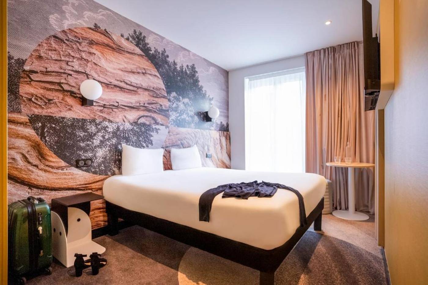 Ibis-Styles-Paris-Montmartre-Batignolles-Room-18