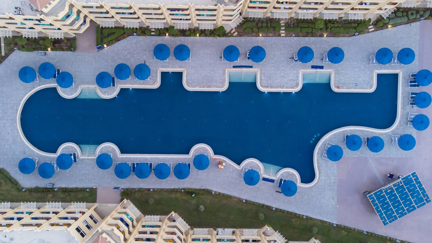 Amwaj-Beach-Club-Abu-Soma-Pool-11