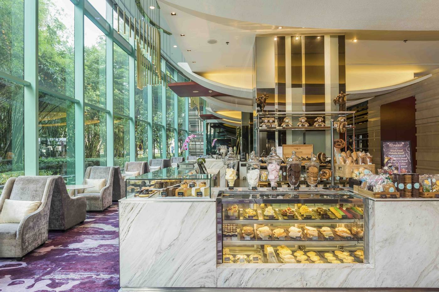 Chatrium-Hotel-Riverside-Bangkok-Lobby-22