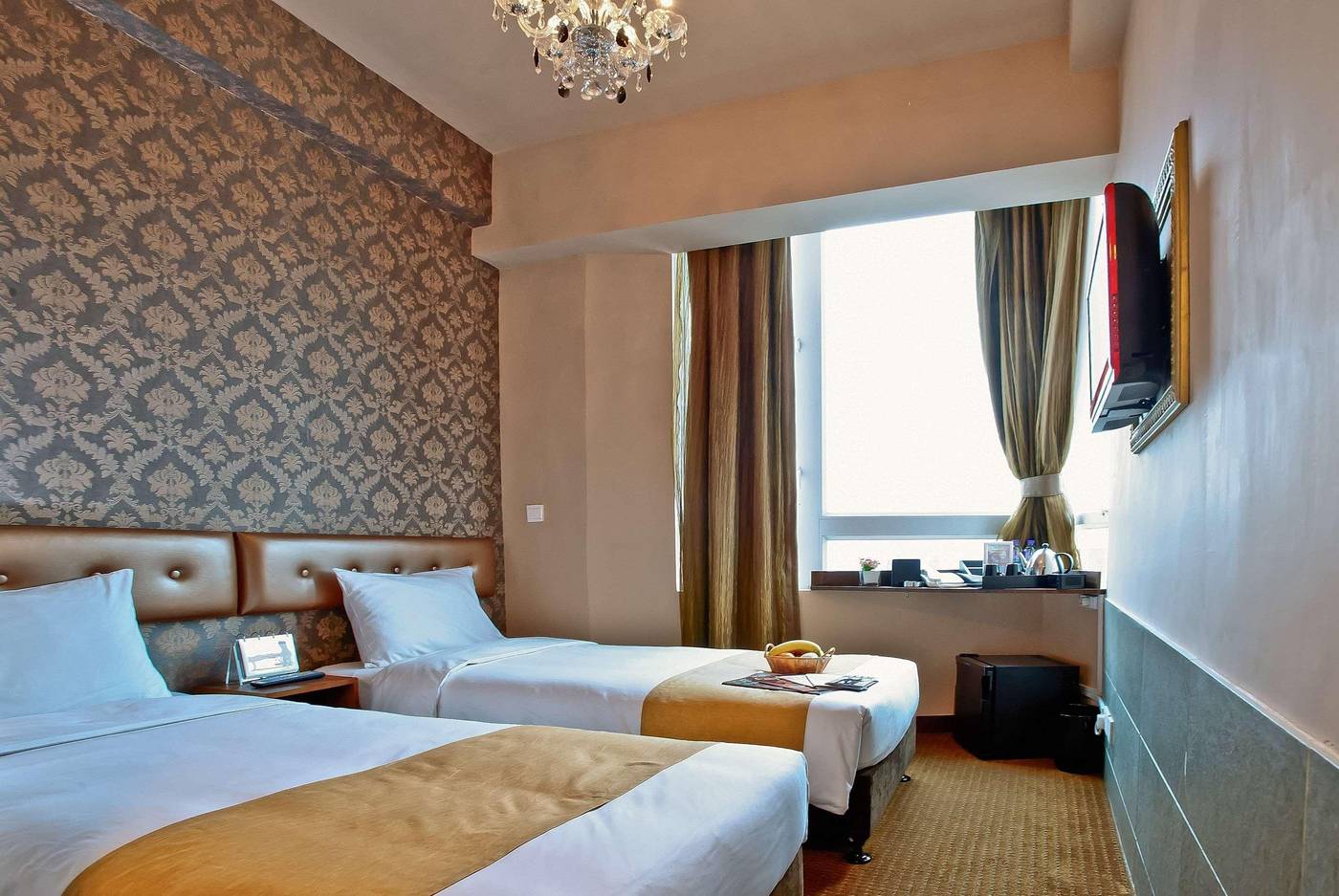 Ramada-Hong-Kong-Harbour-View-Room-15