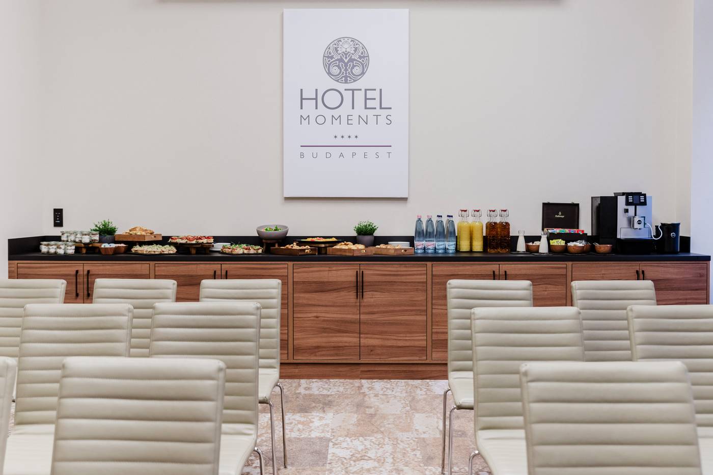Hotel-Moments-Budapest-Conferences-11