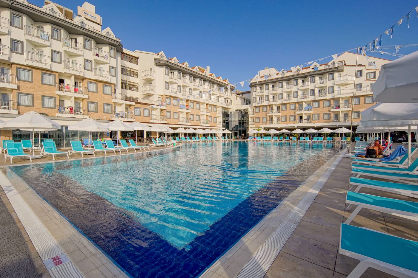 Diamond-Beach-Hotel---SPA-Pool-4