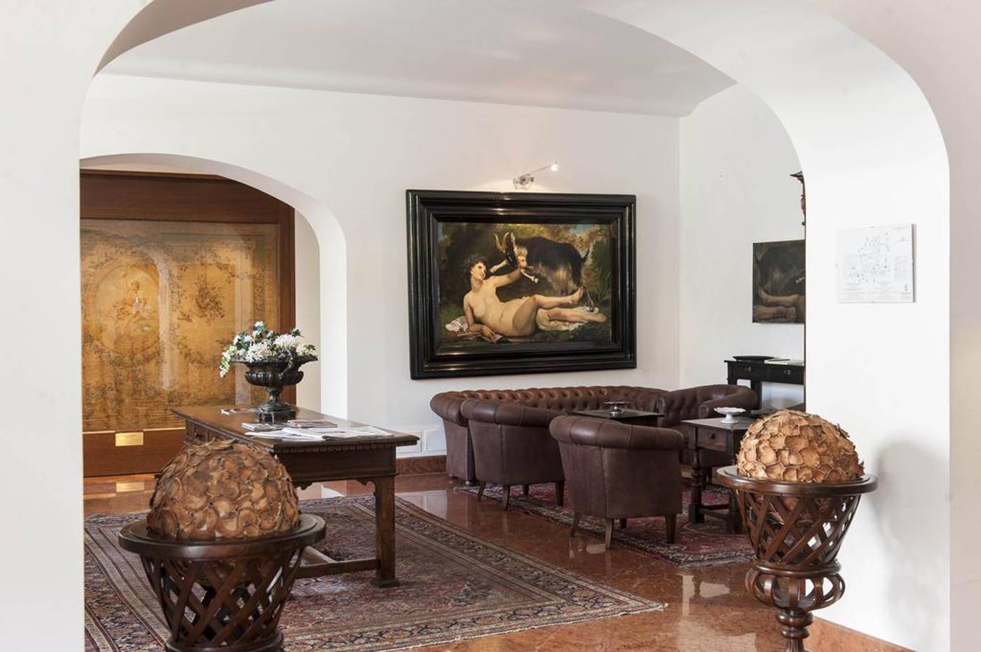 Palazzo-Brunaccini-Lobby-53