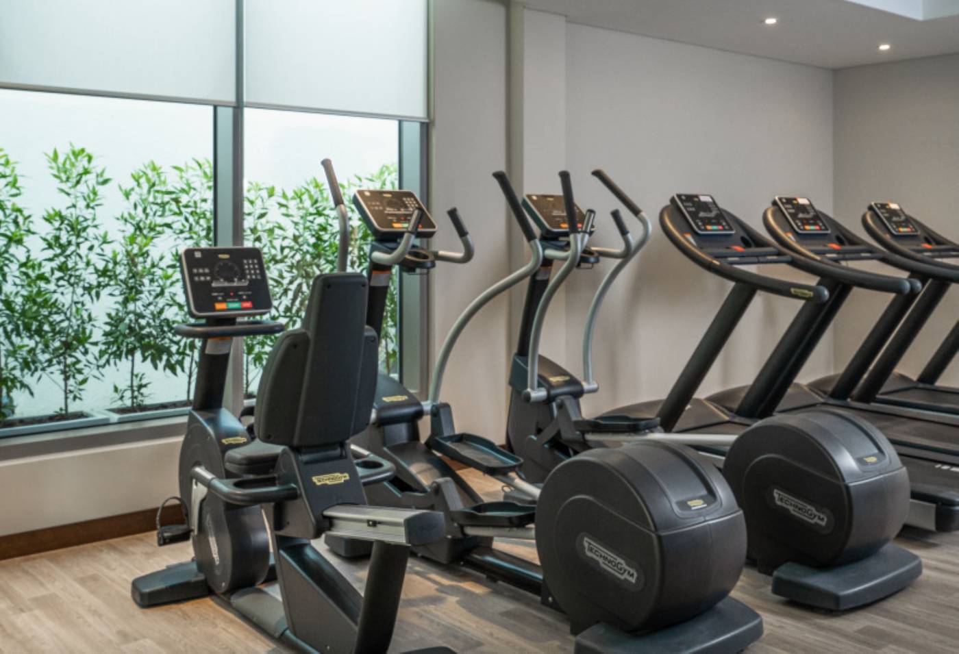 Hampton-by-Hilton-Dubai-Al-Barsha-Sports-and-Entertainment-33