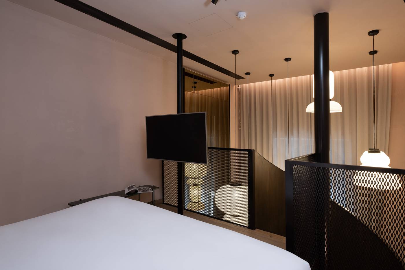 Rosselli-Ax-Privilege-Room-29