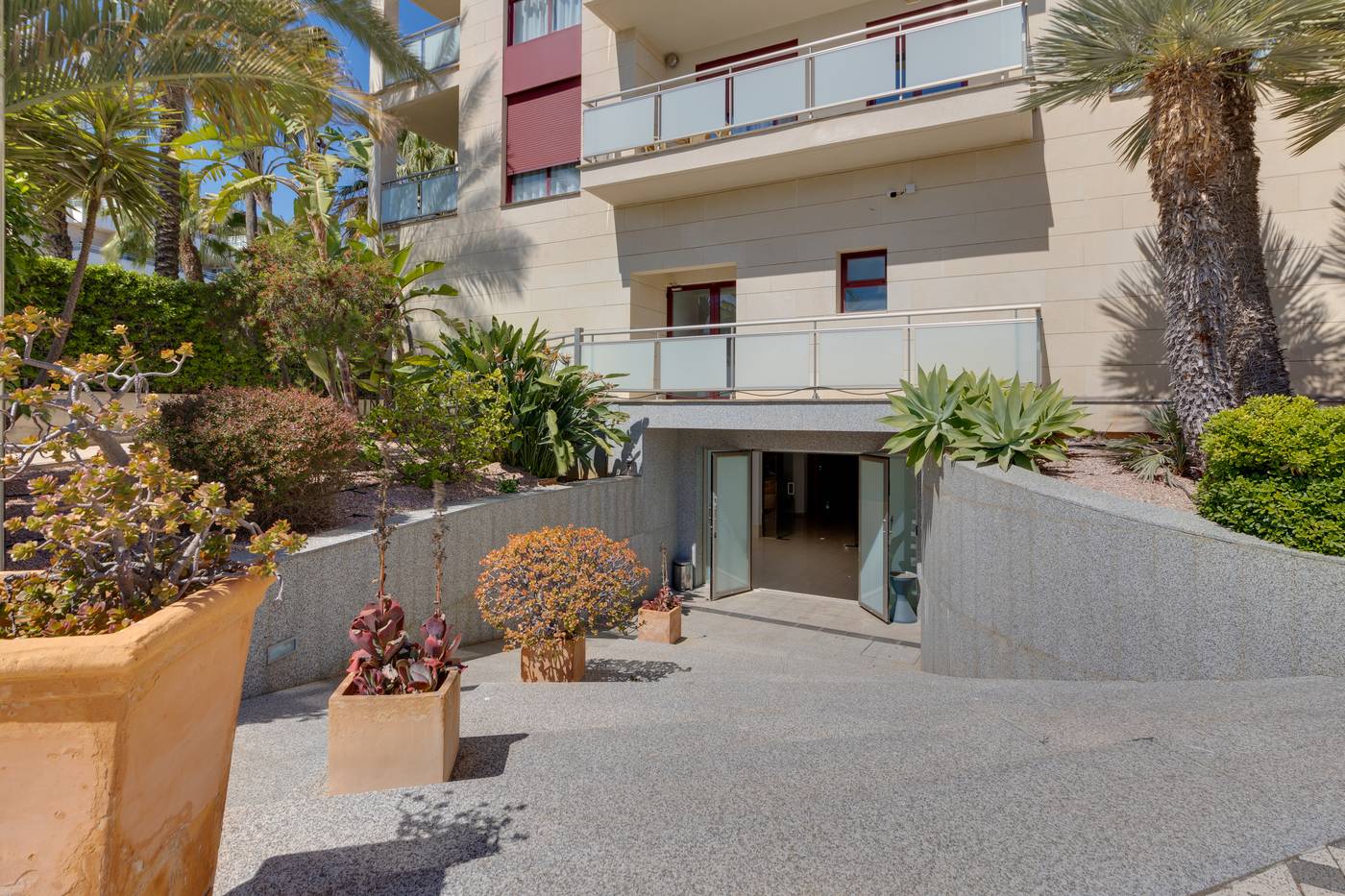 Daniya-Denia-Spa---Business-General-view-12