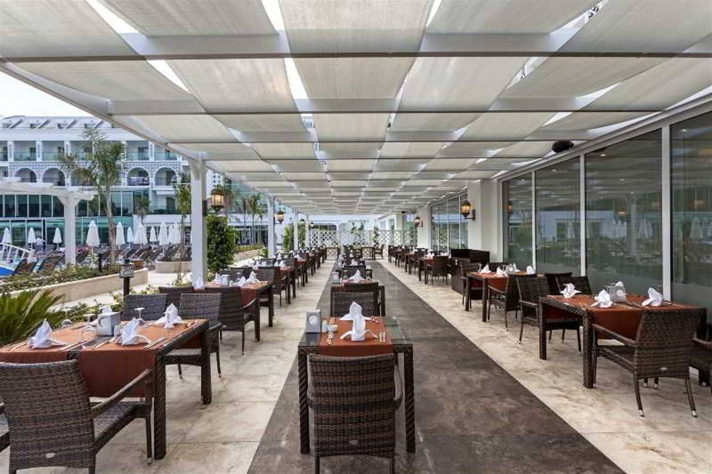 Karmir-Resort---Spa-Hotel-Terrace-20