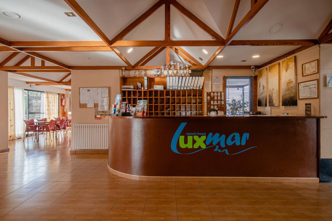 Luxmar-Apartments-Lobby-39