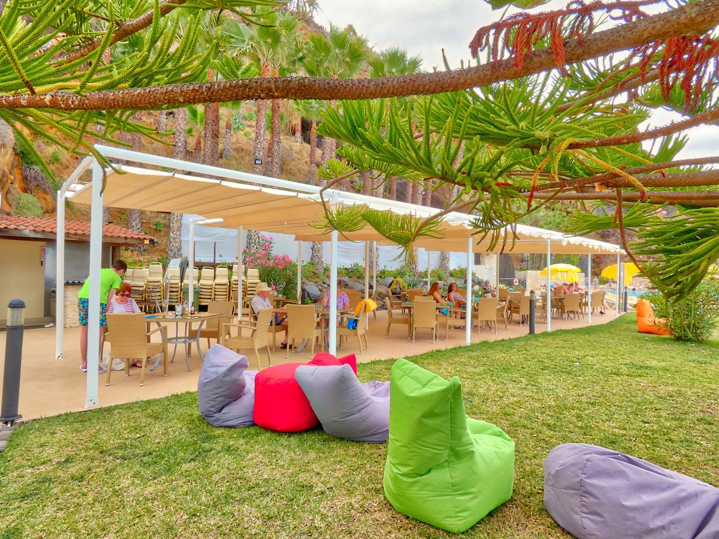 Orca-Praia-Terrace-16