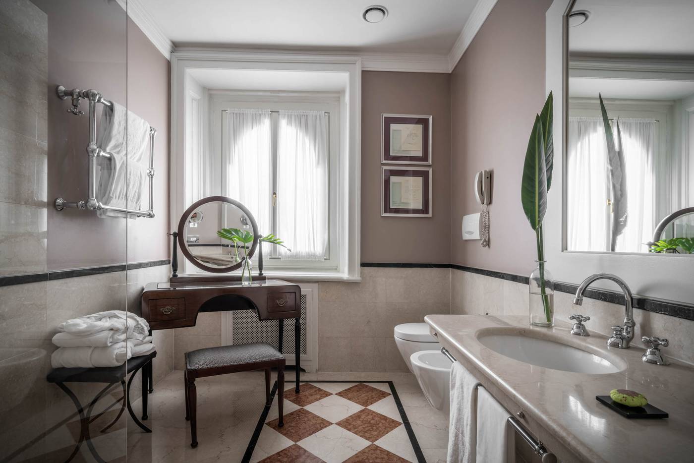 Grand-Hotel-et-de-Milan---The-Leading-Hotels-Room-39