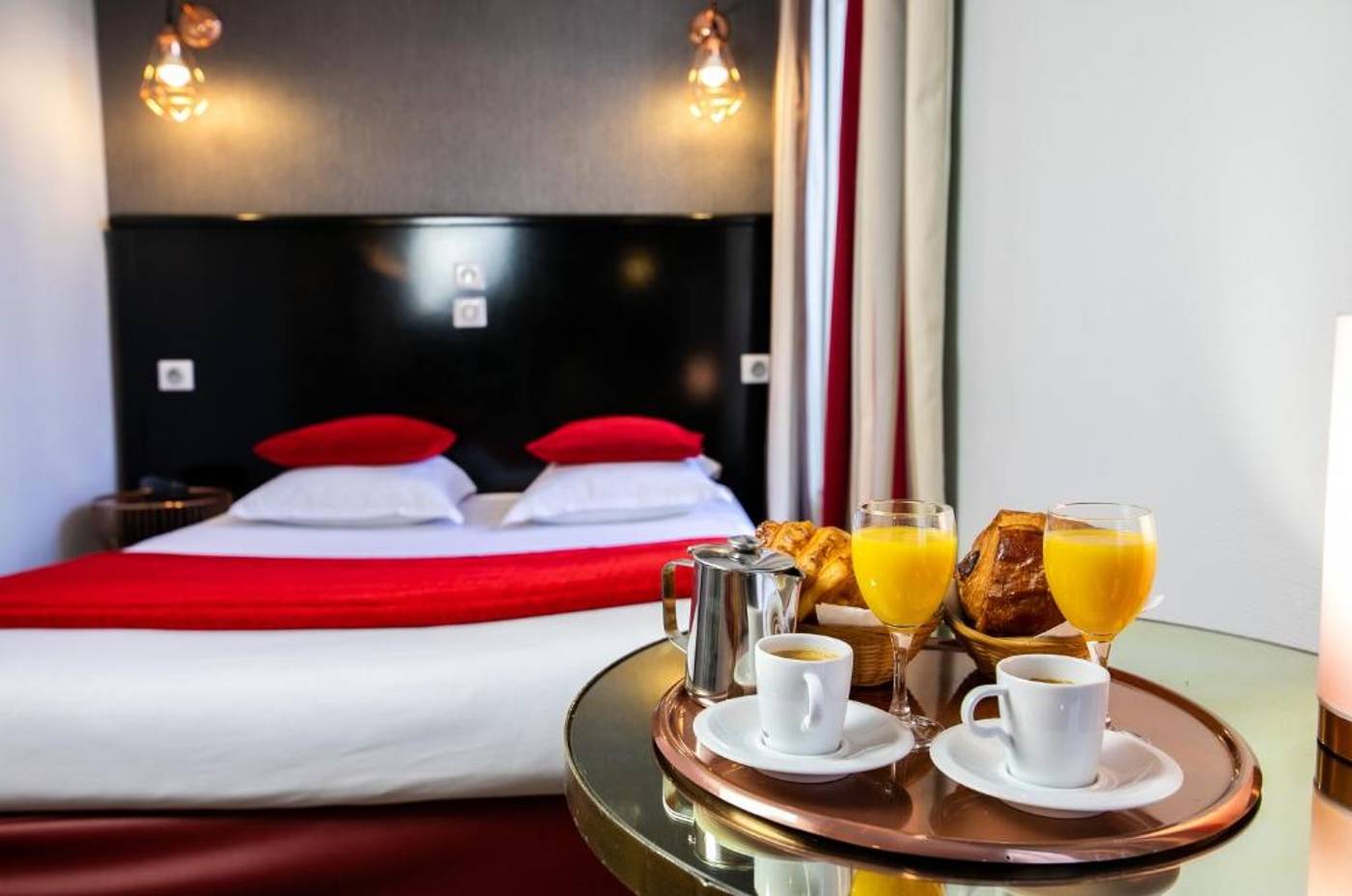 Eiffel-Villa-Garibaldi-Room-12