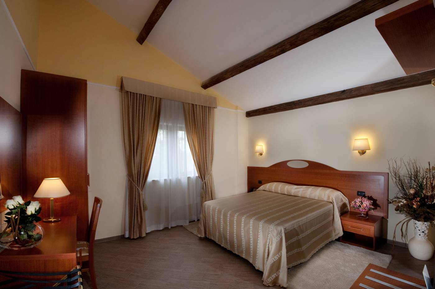 Hotel-Roma-Tiburtina-Room-21